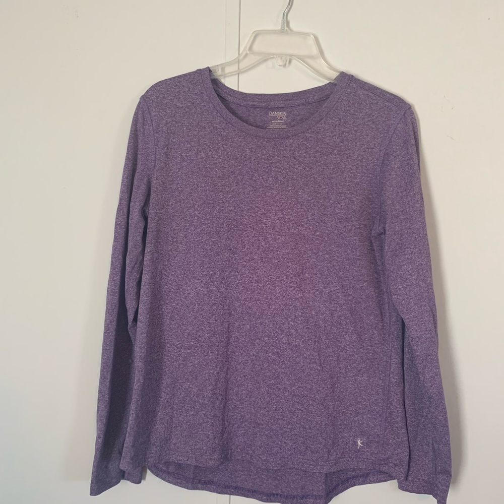 Athletic shirt
